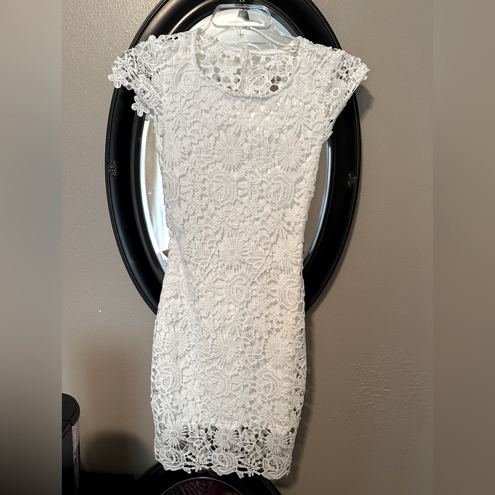 Elegant White Lace Dress